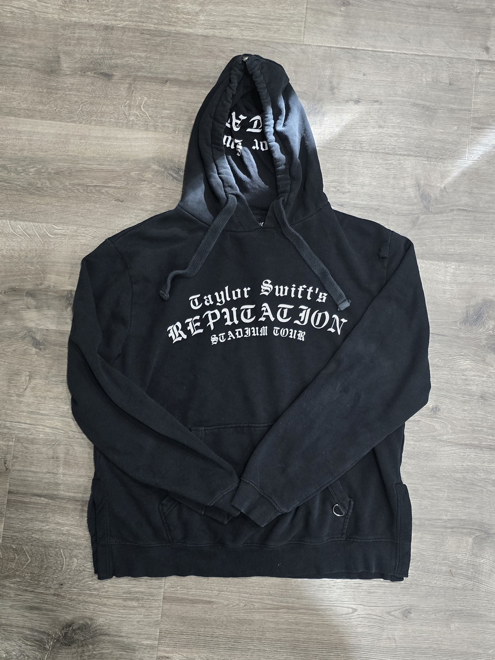 Taylor Swift Black REPUTATION Stadium Tour Pullover Hoodie